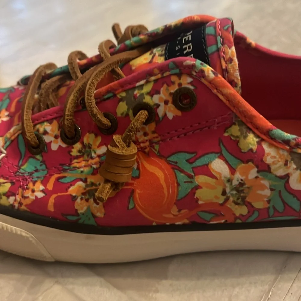 Pink floral Sperry - Picture 8 of 8